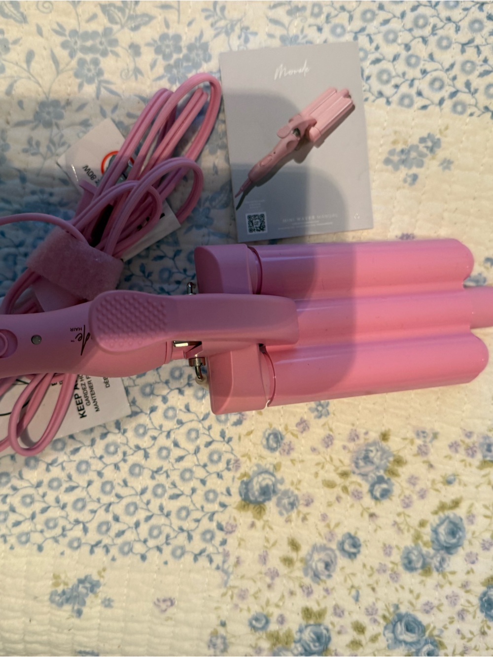 Mini Mermade Pink Triple Barrel Hair Waver for Kids - Stylish Waves